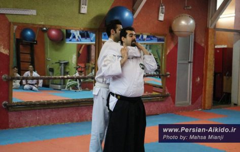 آموزش یقه گیری دفاع شخصی